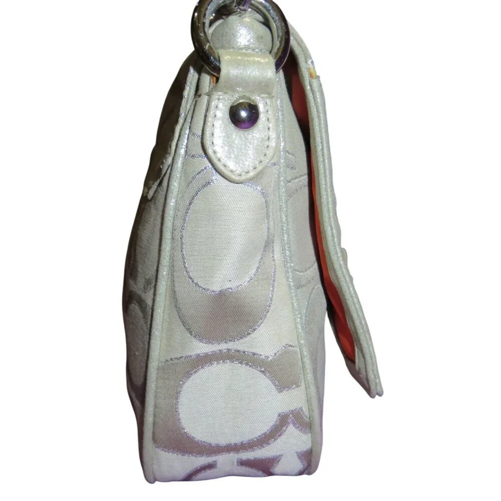 Coach poppy signature